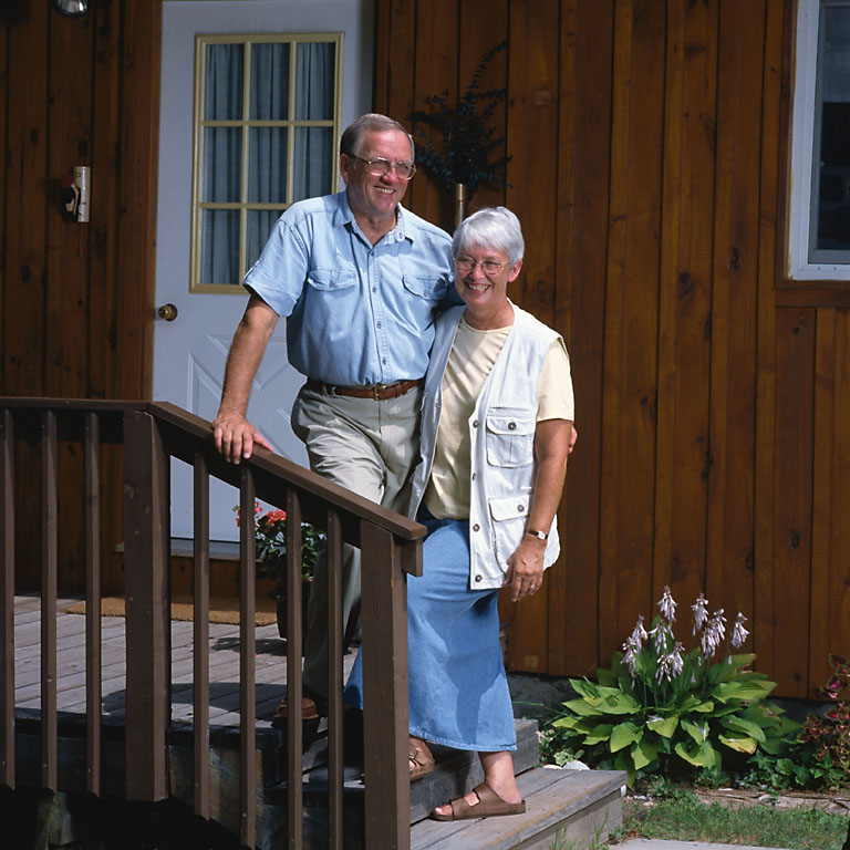 "Home Health Services, Non-Medical Home Care, Retirement Communities, Caregiver, care giving, disabled assistance, elderly services, Fargo, ND"